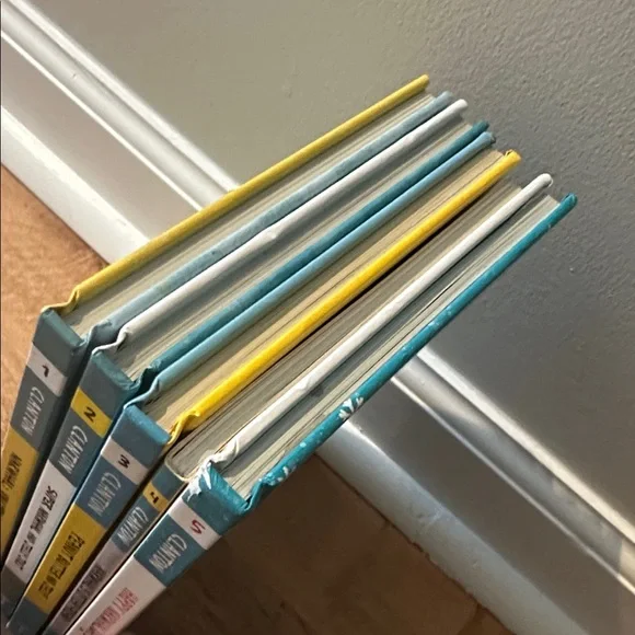 Narwhal and Jelly Books 1-5 - Picture 2 of 3